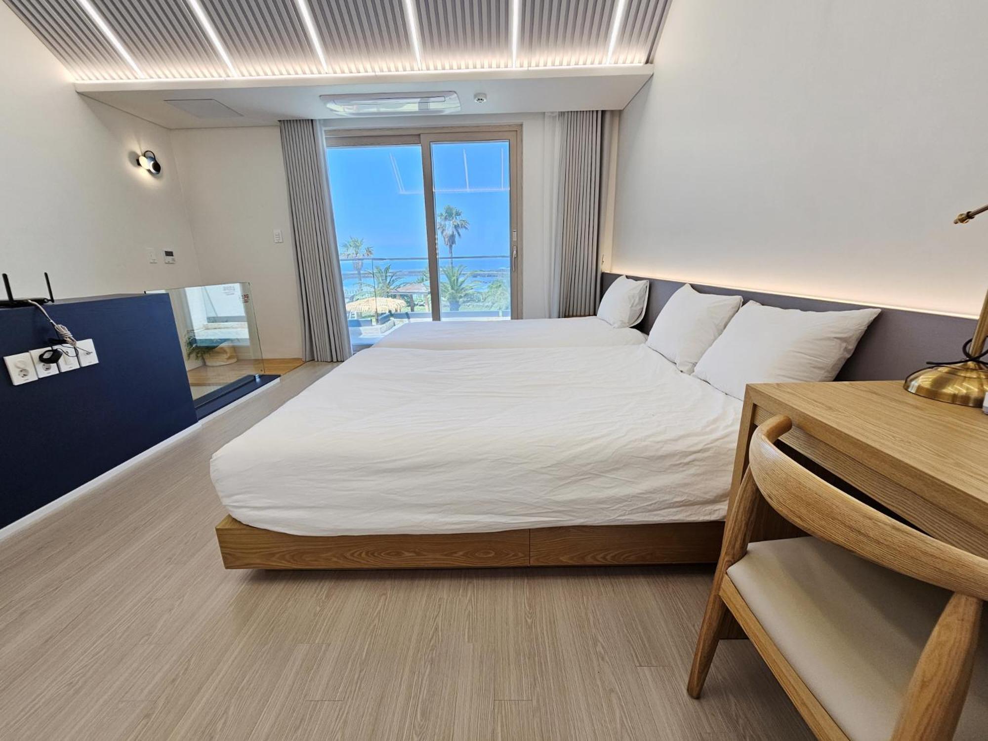 Jeju Badayeon Villa Согвипхо Экстерьер фото