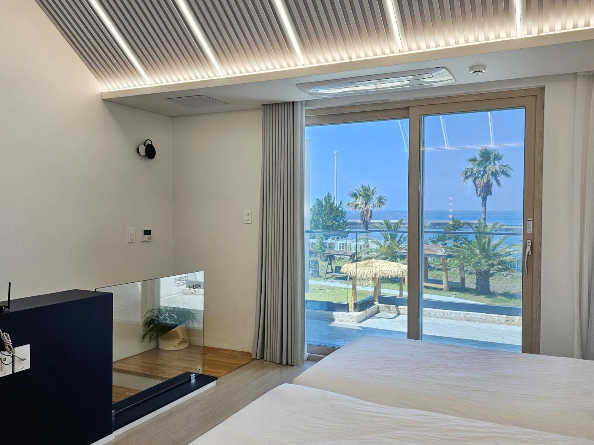 Jeju Badayeon Villa Согвипхо Экстерьер фото