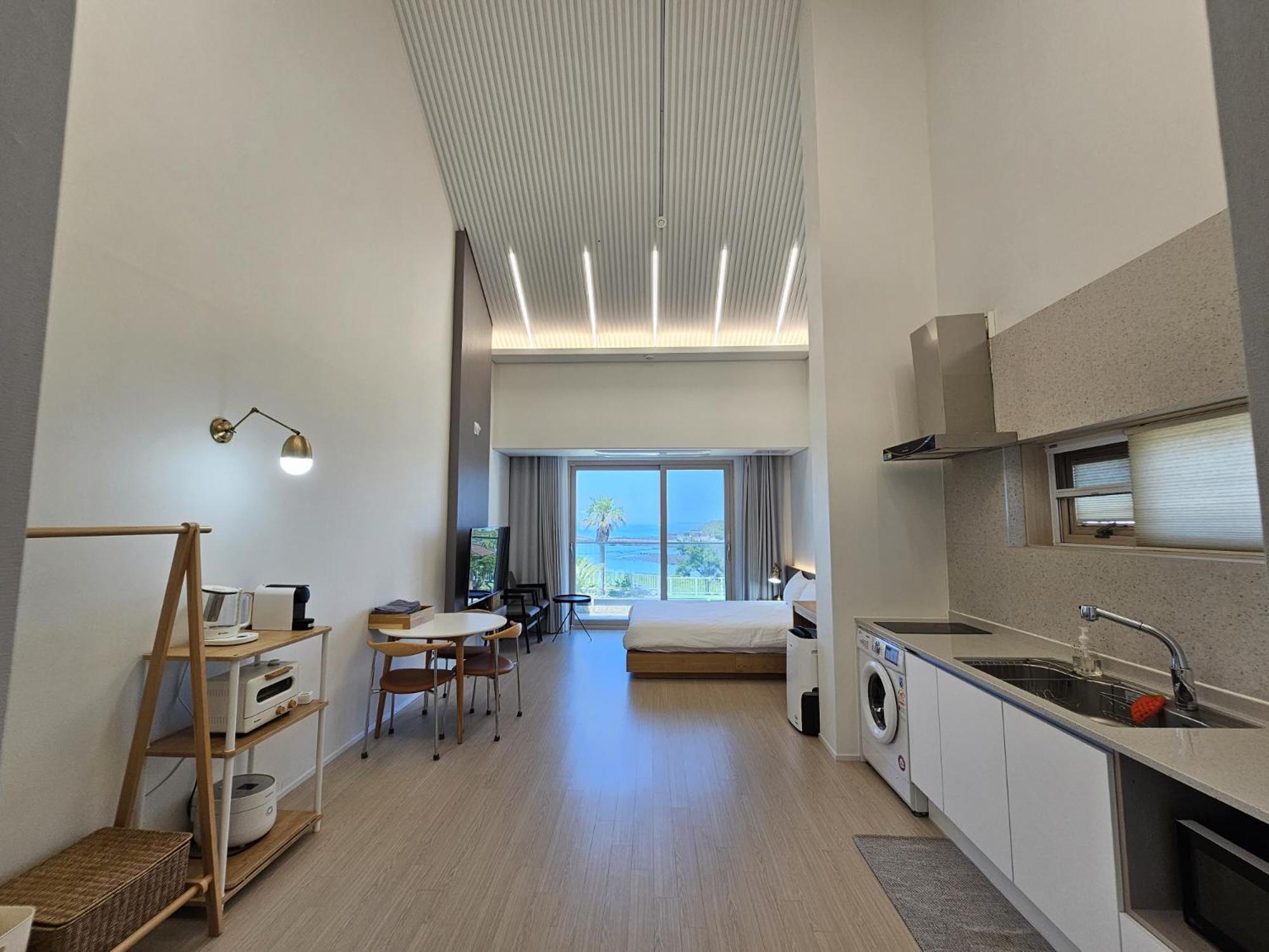 Jeju Badayeon Villa Согвипхо Экстерьер фото