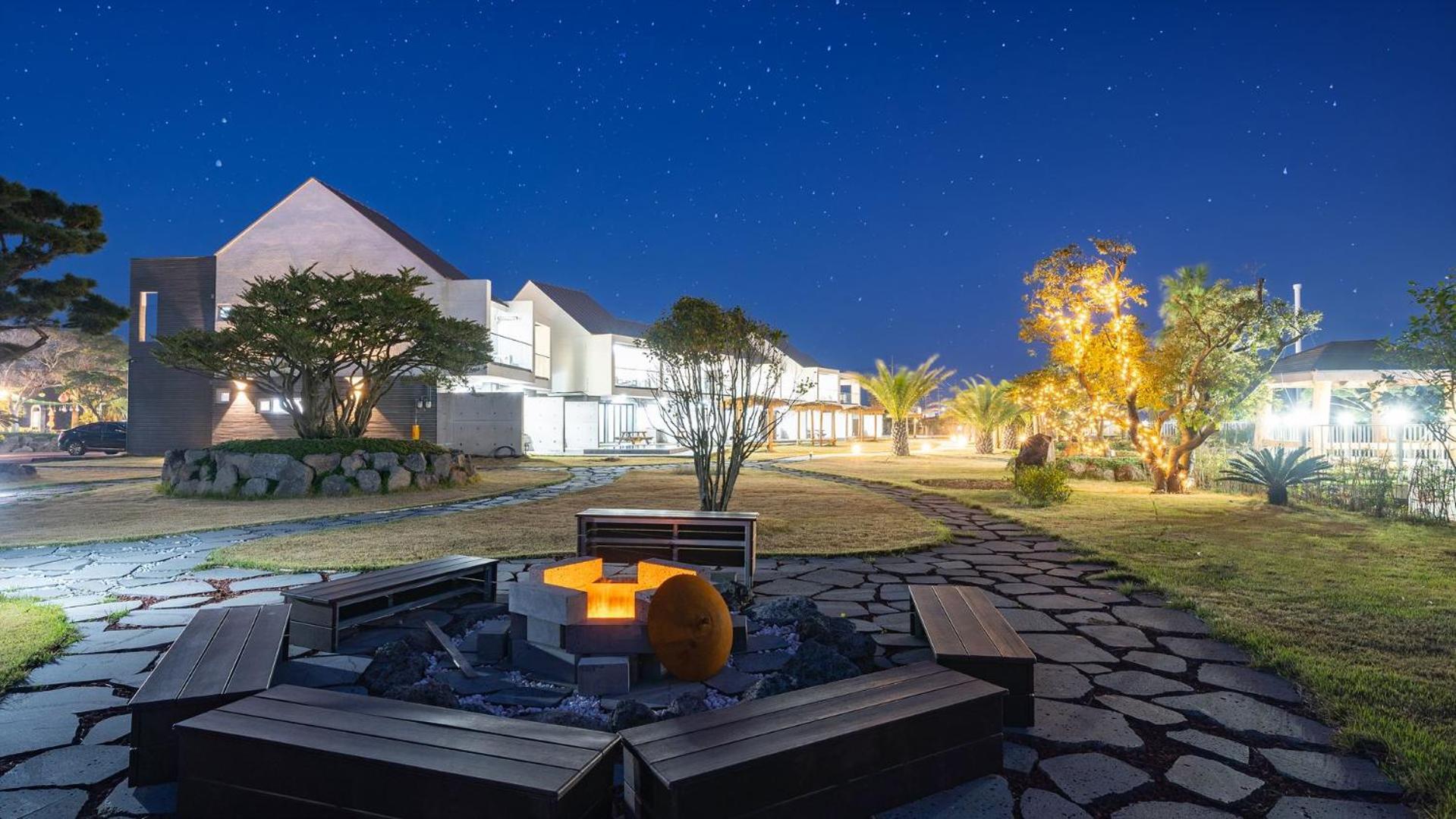 Jeju Badayeon Villa Согвипхо Экстерьер фото