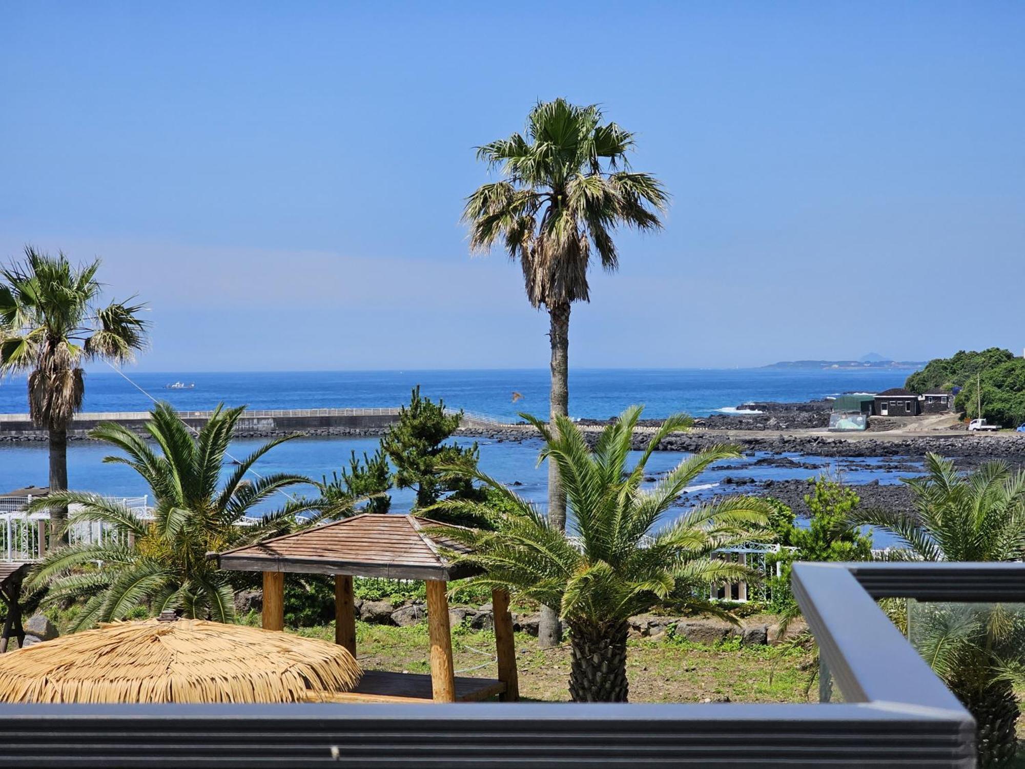 Jeju Badayeon Villa Согвипхо Экстерьер фото